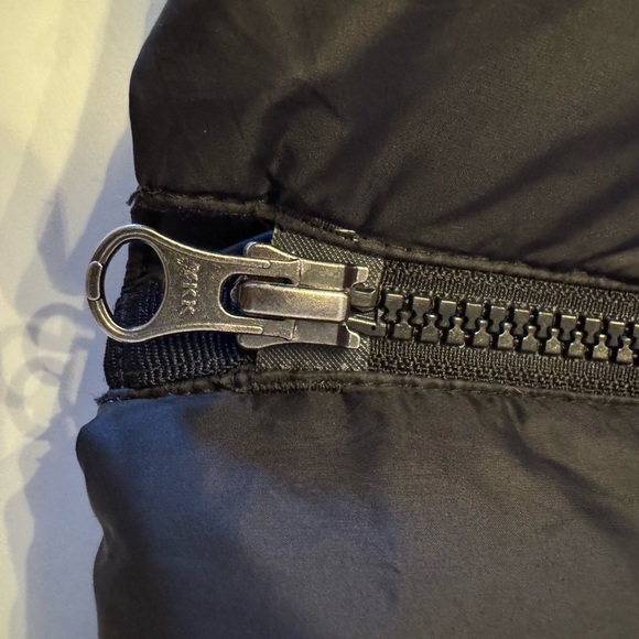 Eddie Bauer Women's Black Puffer Jacket - Picture 4 of 10